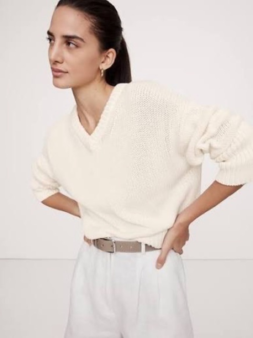 Banana Republic 100% Cotton V Neck Pullover Sweater in Ivory/Ecru